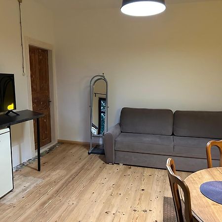 Sisters Beach Apartments Лиепая Экстерьер фото