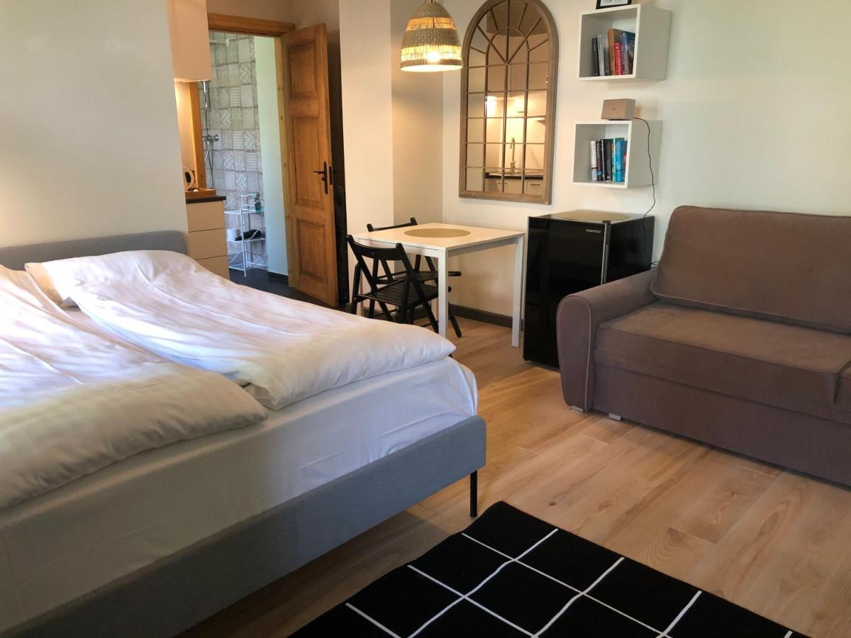 Sisters Beach Apartments Лиепая Экстерьер фото