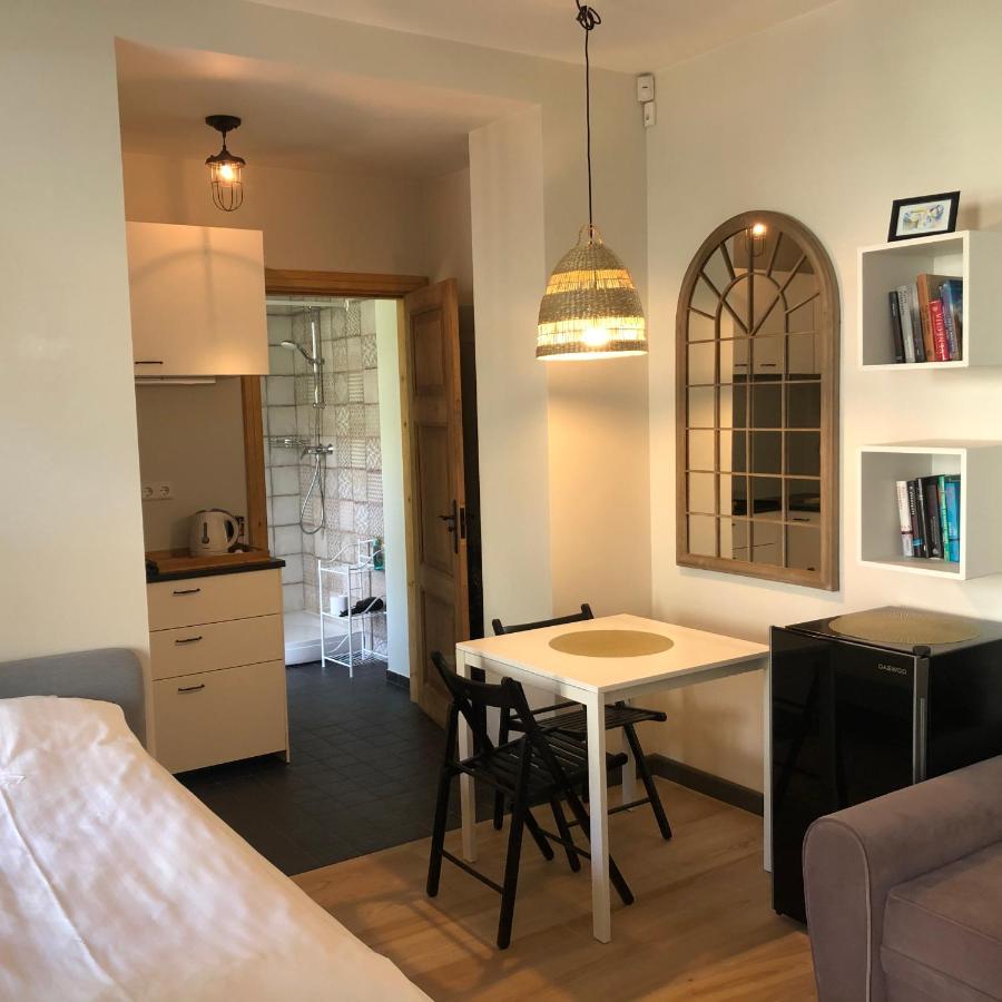 Sisters Beach Apartments Лиепая Экстерьер фото