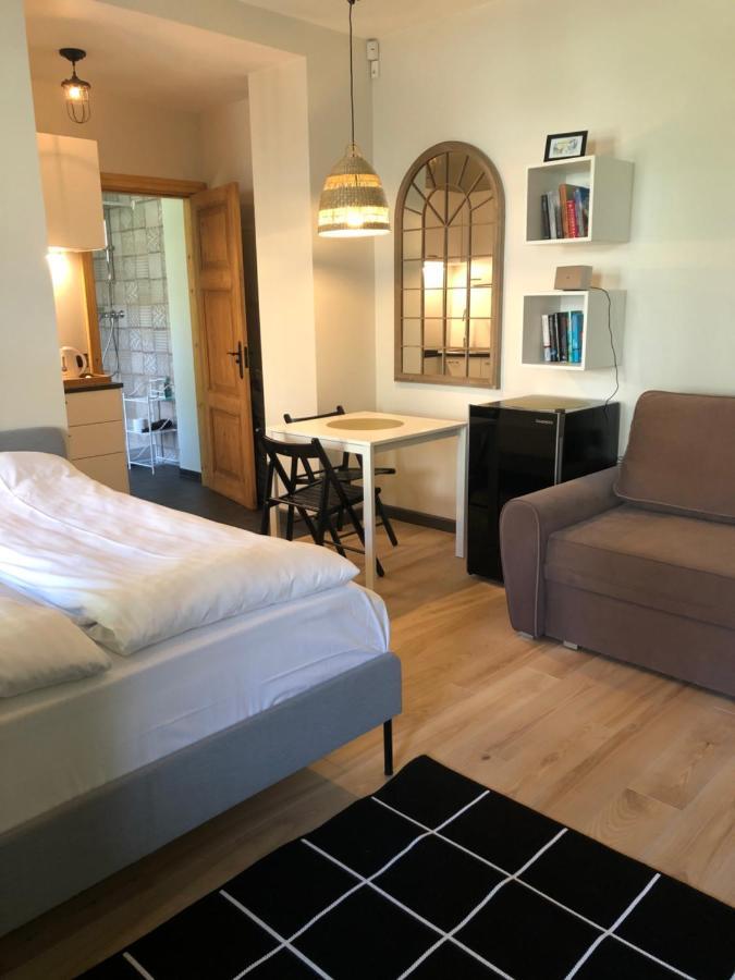 Sisters Beach Apartments Лиепая Экстерьер фото
