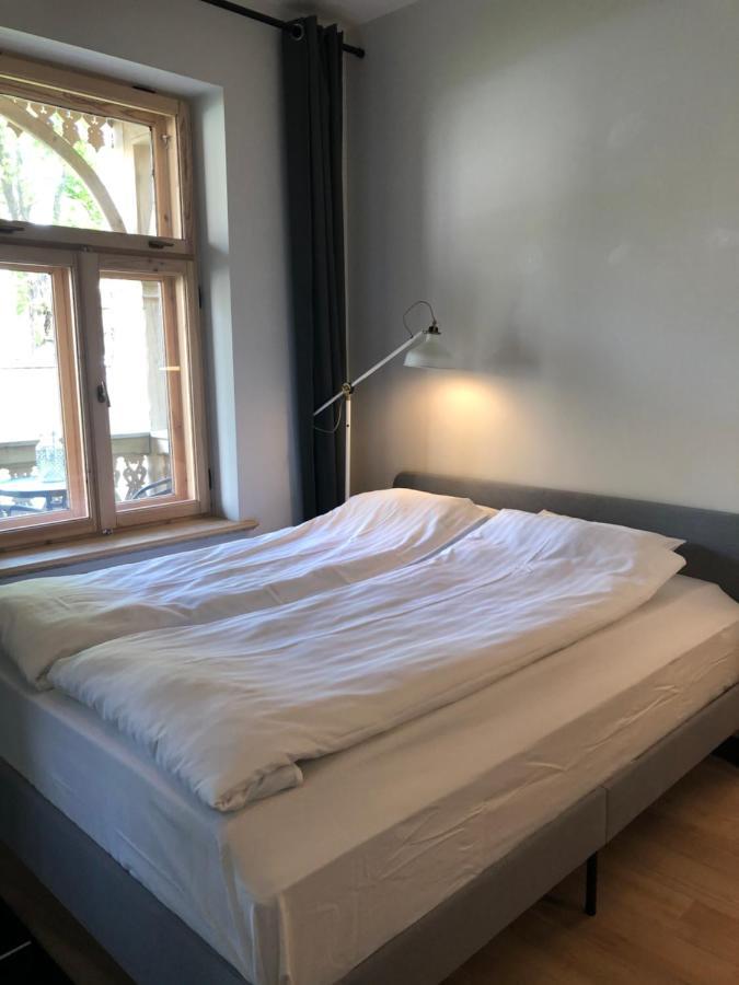 Sisters Beach Apartments Лиепая Экстерьер фото