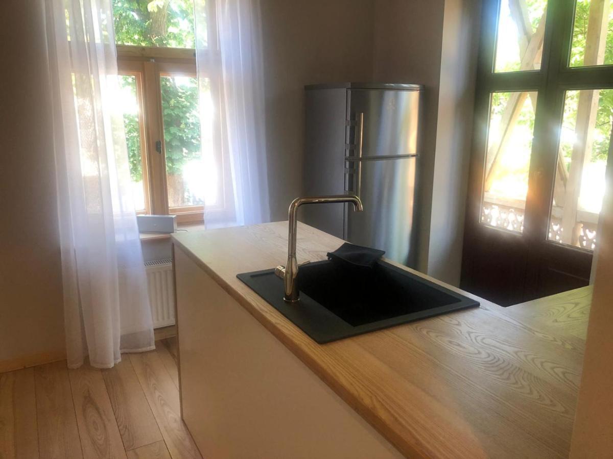 Sisters Beach Apartments Лиепая Экстерьер фото