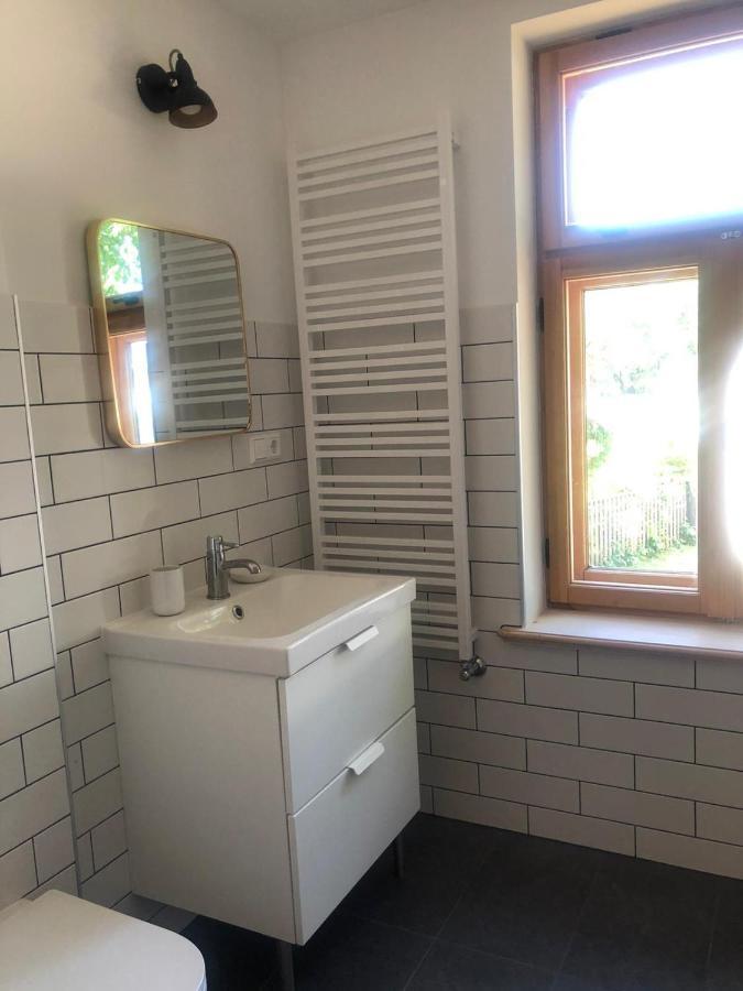 Sisters Beach Apartments Лиепая Экстерьер фото