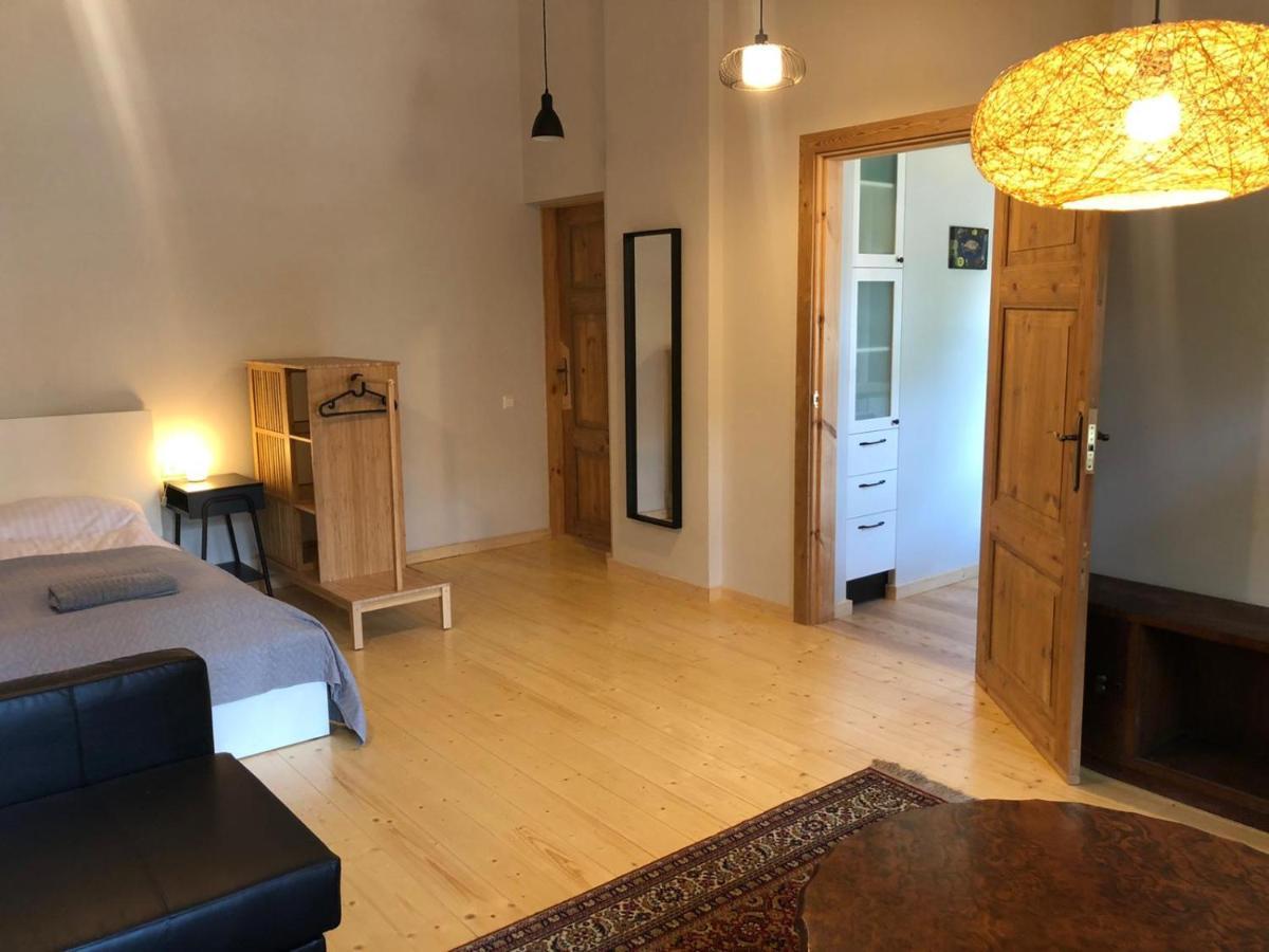 Sisters Beach Apartments Лиепая Экстерьер фото