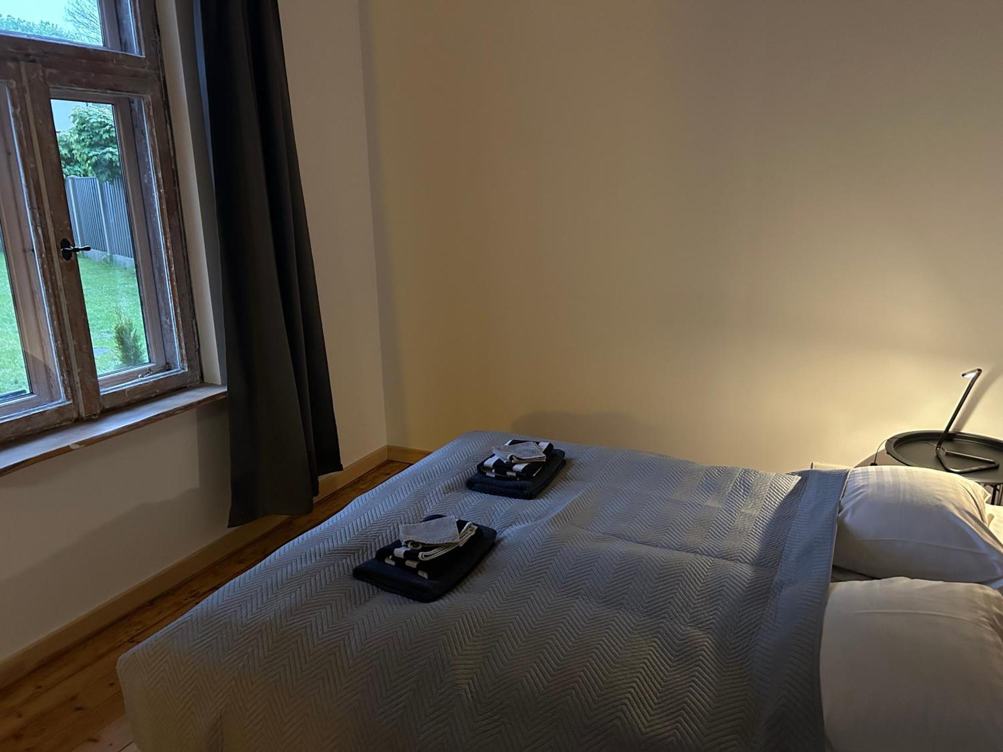 Sisters Beach Apartments Лиепая Экстерьер фото